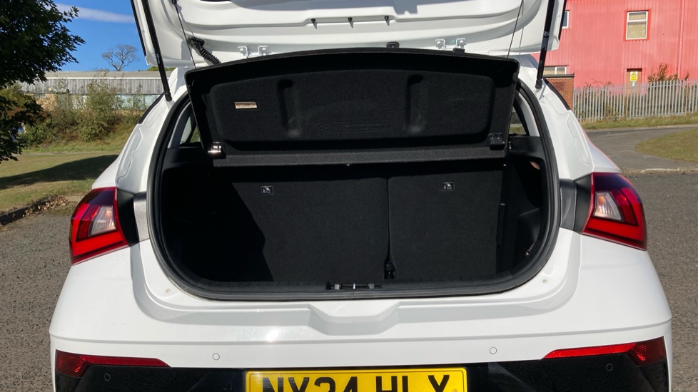 Hyundai i20 1.0T GDi Advance 5dr Petrol Hatchback - Image 4
