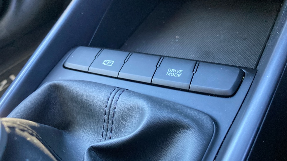 Hyundai i20 1.0T GDi Advance 5dr Petrol Hatchback - Image 33