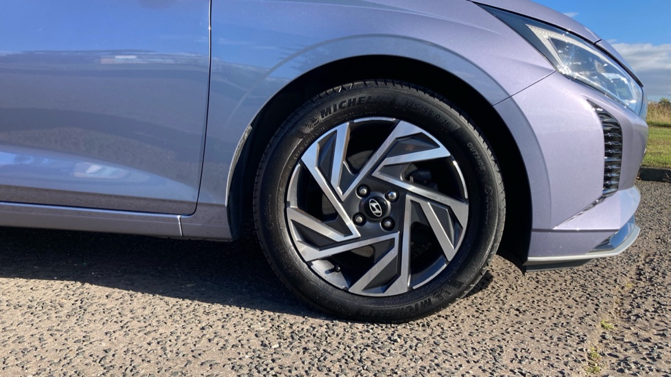 Hyundai i20 1.0T GDi Advance 5dr Petrol Hatchback - Image 7
