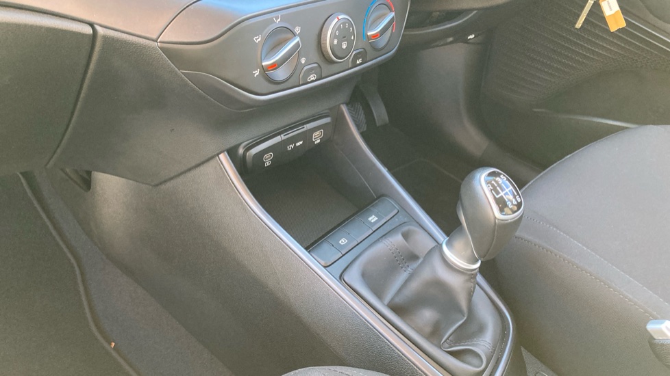 Hyundai i20 1.0T GDi Advance 5dr Petrol Hatchback - Image 13