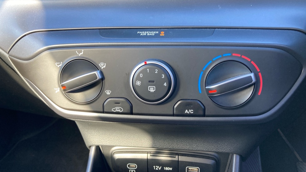 Hyundai i20 1.0T GDi Advance 5dr Petrol Hatchback - Image 34