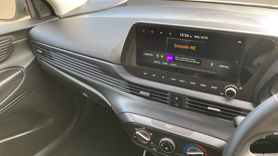 Hyundai i20 1.0T GDi Advance [Nav] 5dr Petrol Hatchback - Image 14