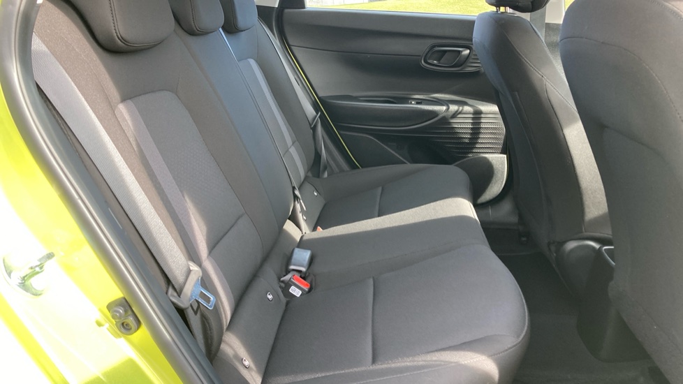 Hyundai i20 1.0T GDi Advance [Nav] 5dr Petrol Hatchback - Image 16
