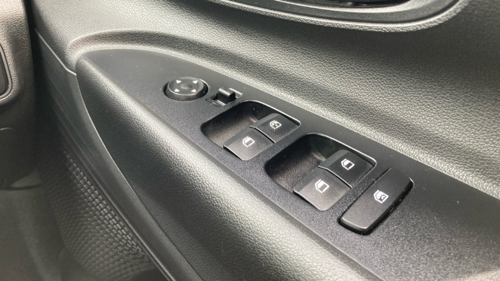 Hyundai i20 1.0T GDi Advance [Nav] 5dr Petrol Hatchback - Image 21