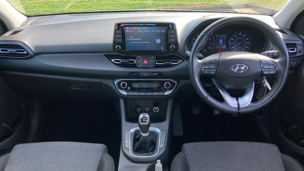 Hyundai i30 1.0T GDi SE Connect 5dr Petrol Hatchback - Image 10