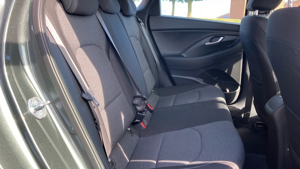 Hyundai i30 1.0T GDi SE Connect 5dr Petrol Hatchback - Image 16