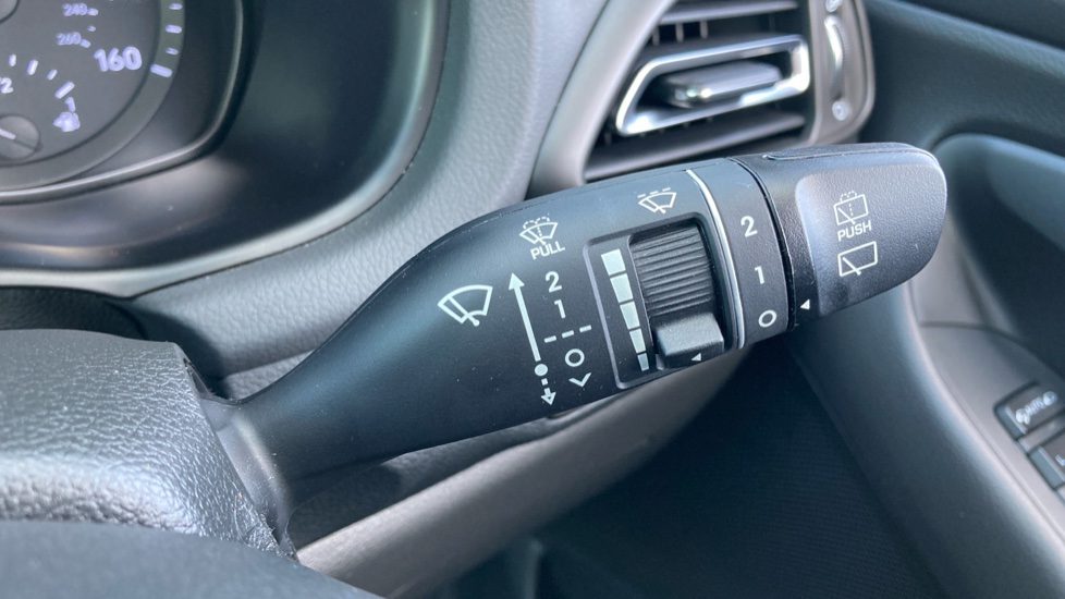 Hyundai i30 1.0T GDi SE Connect 5dr Petrol Hatchback - Image 26