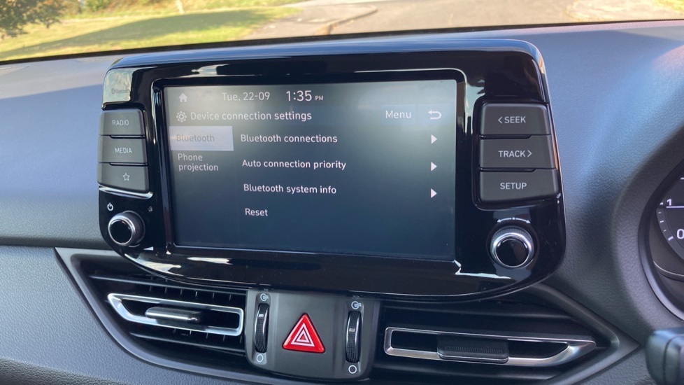 Hyundai i30 1.0T GDi SE Connect 5dr Petrol Hatchback - Image 33