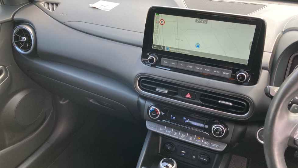 Hyundai KONA 1.6 GDi Hybrid Premium 5dr DCT Hybrid Hatchback - Image 14