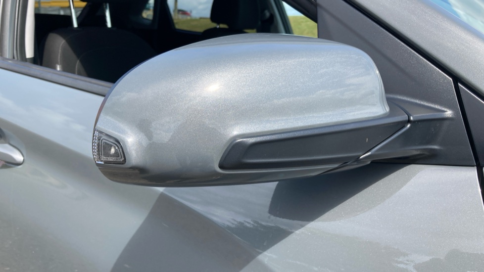 Hyundai KONA 1.6 GDi Hybrid Premium 5dr DCT Hybrid Hatchback - Image 23