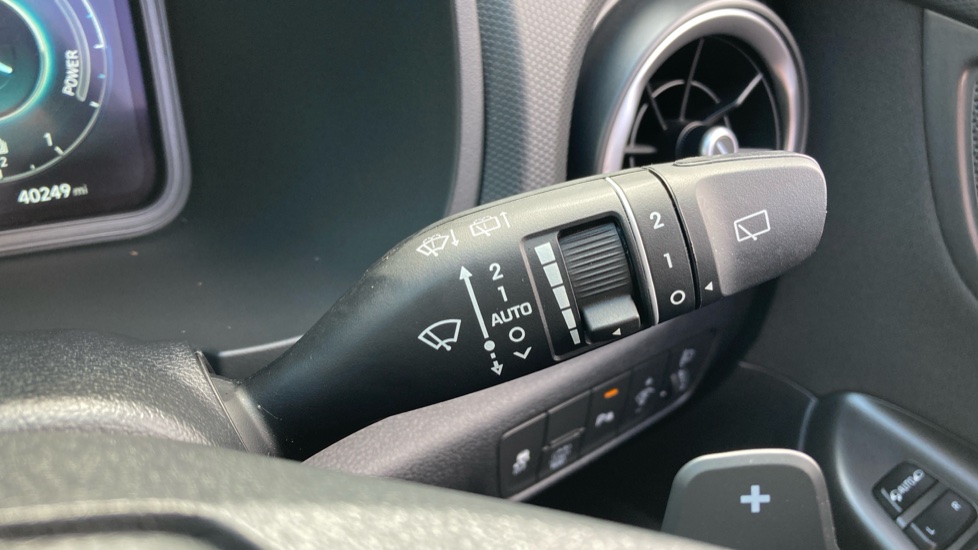 Hyundai KONA 1.6 GDi Hybrid Premium 5dr DCT Hybrid Hatchback - Image 38