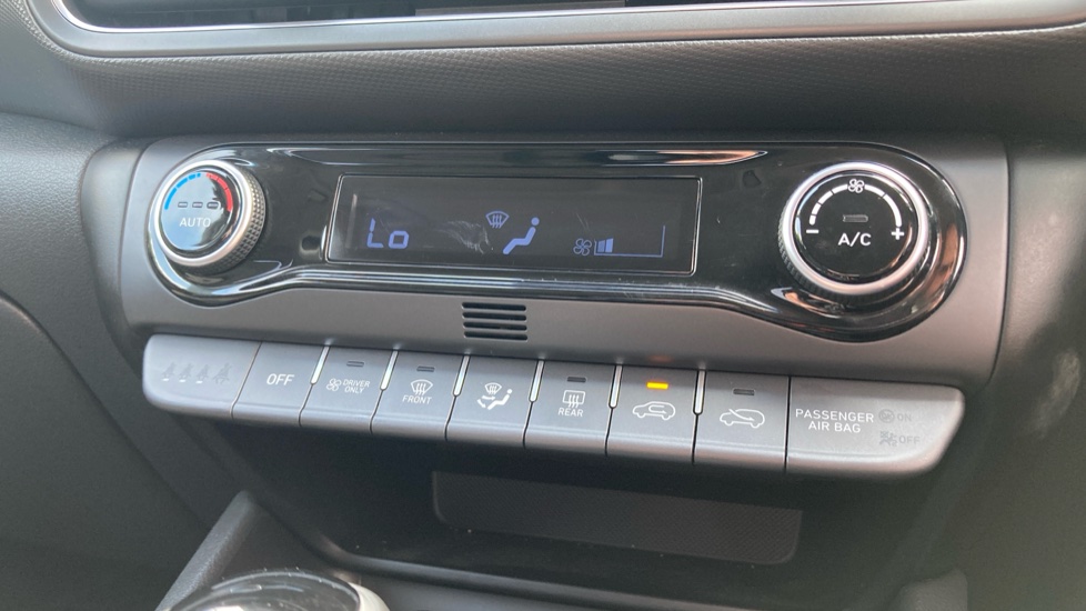 Hyundai KONA 1.6 GDi Hybrid Premium 5dr DCT Hybrid Hatchback - Image 43