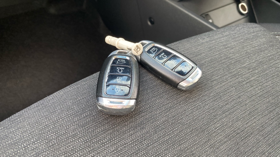 Hyundai KONA 100kW SE Connect 39kWh 5dr Auto Electric Hatchback - Image 19