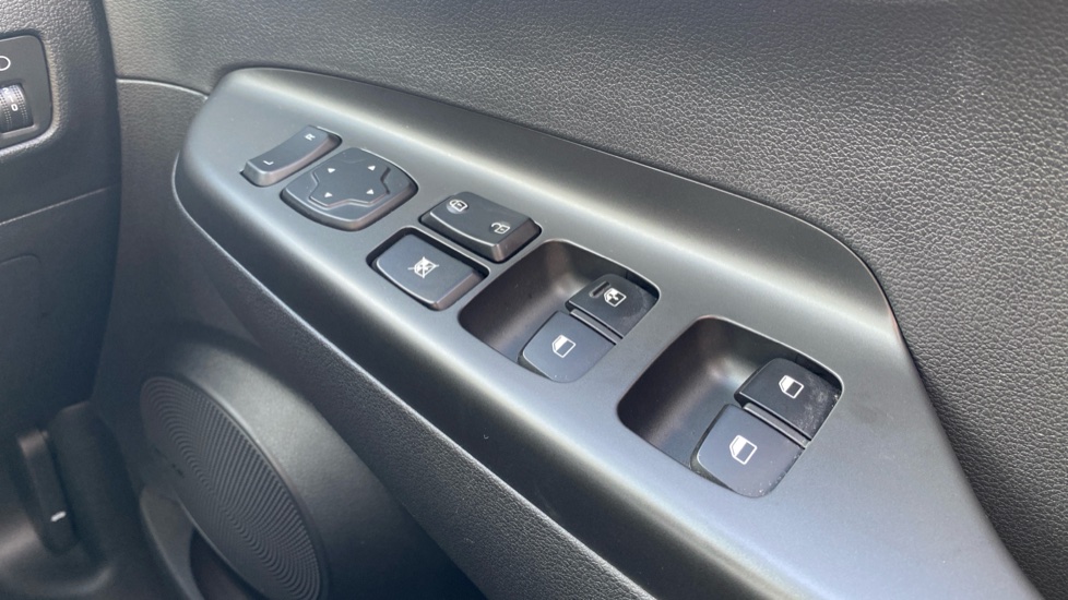 Hyundai KONA 100kW SE Connect 39kWh 5dr Auto Electric Hatchback - Image 23