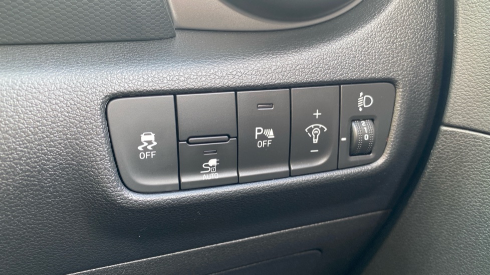 Hyundai KONA 100kW SE Connect 39kWh 5dr Auto Electric Hatchback - Image 26
