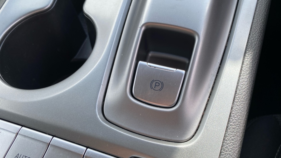 Hyundai KONA 100kW SE Connect 39kWh 5dr Auto Electric Hatchback - Image 30