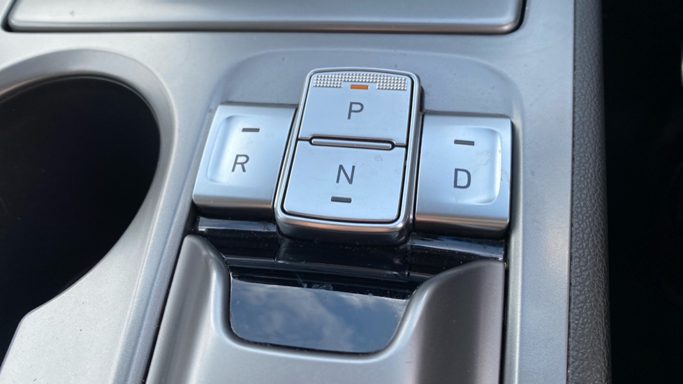 Hyundai KONA 100kW SE Connect 39kWh 5dr Auto Electric Hatchback - Image 31