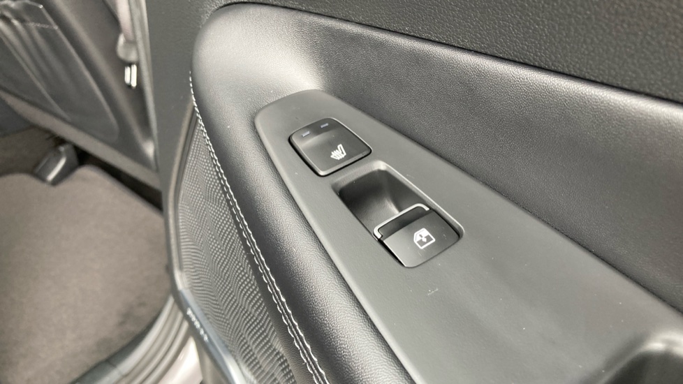 Hyundai SANTA FE 1.6 TGDi Hybrid Premium 5dr 4WD Auto Hybrid Estate - Image 21
