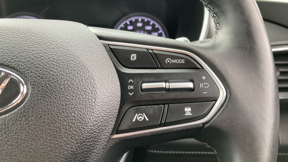 Hyundai SANTA FE 1.6 TGDi Hybrid Premium 5dr 4WD Auto Hybrid Estate - Image 36