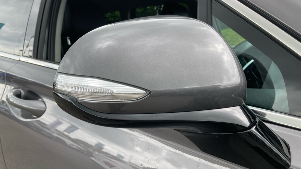 Hyundai SANTA FE 1.6 TGDi Hybrid Premium 5dr 4WD Auto Hybrid Estate - Image 45