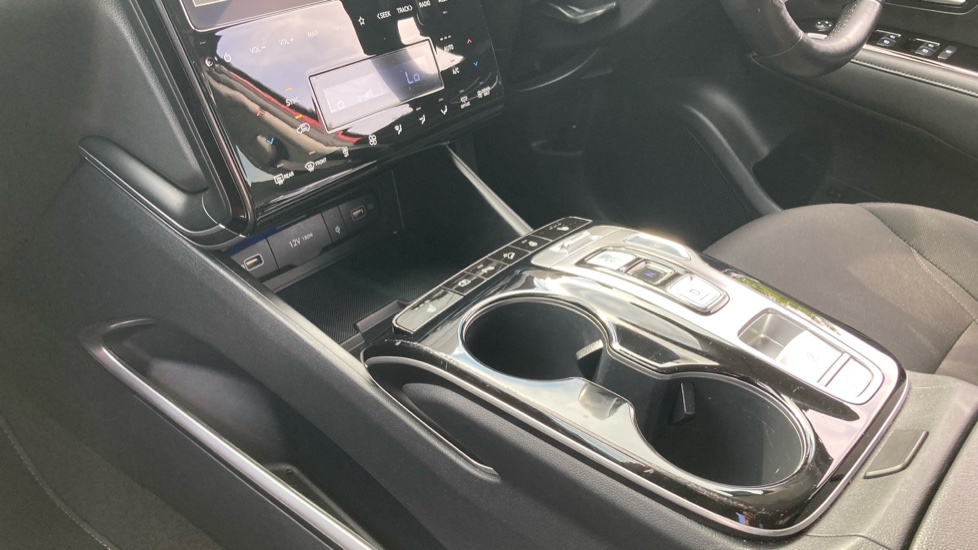 Hyundai TUCSON 1.6 TGDi Hybrid 230 Premium 5dr 2WD Auto Hybrid Estate - Image 13