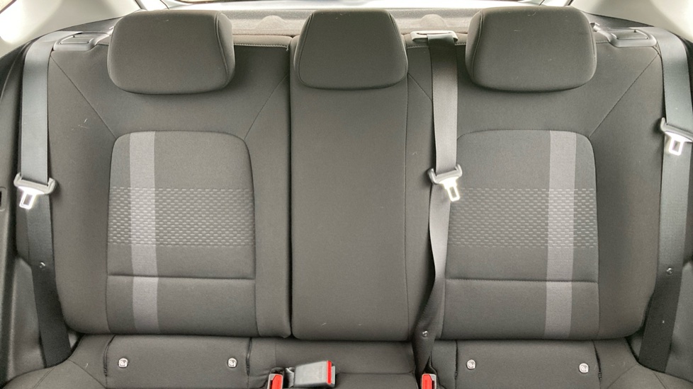 Hyundai i20 1.0T GDi Advance [Nav] 5dr Petrol Hatchback - Image 15