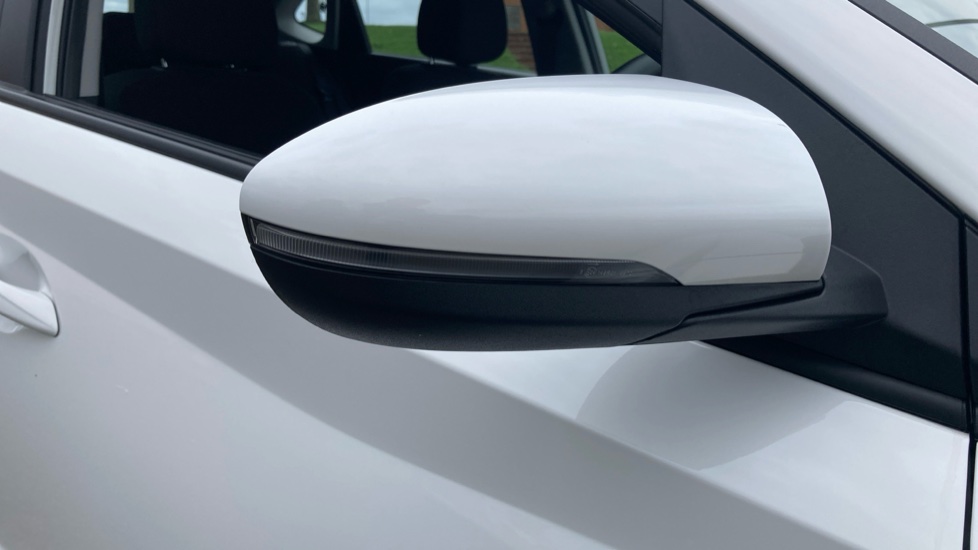 Hyundai i20 1.0T GDi Advance [Nav] 5dr Petrol Hatchback - Image 24
