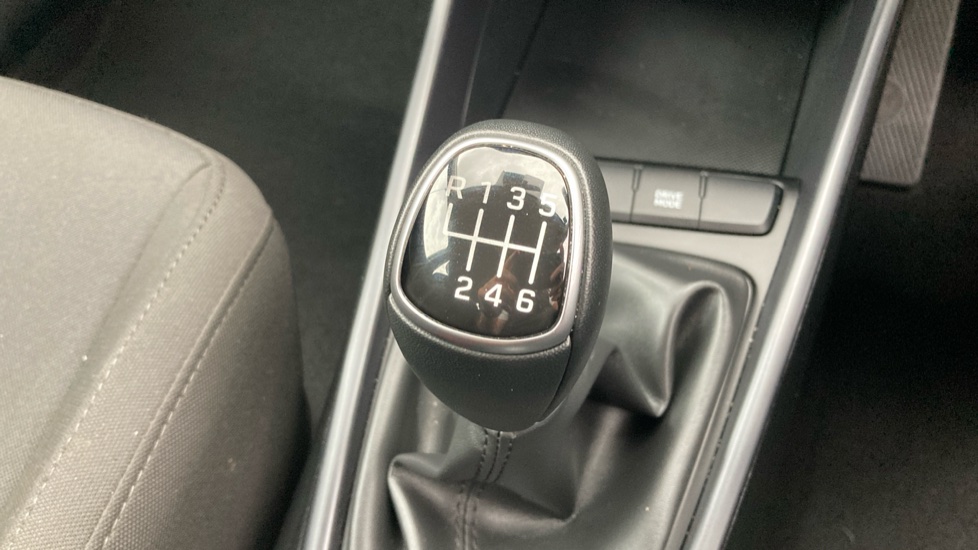 Hyundai i20 1.0T GDi Advance [Nav] 5dr Petrol Hatchback - Image 31