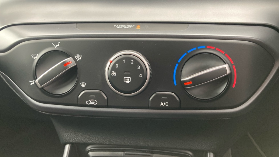 Hyundai i20 1.0T GDi Advance [Nav] 5dr Petrol Hatchback - Image 35