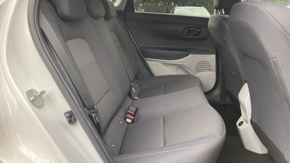 Hyundai BAYON 1.0 TGDi Ultimate 5dr DCT Petrol Hatchback - Image 16