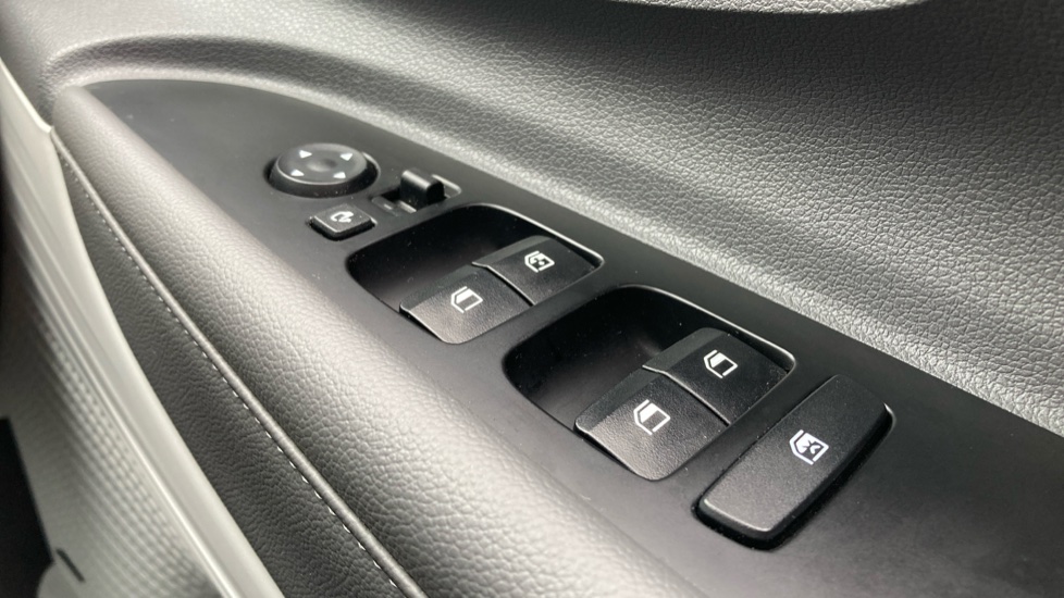 Hyundai BAYON 1.0 TGDi Ultimate 5dr DCT Petrol Hatchback - Image 28