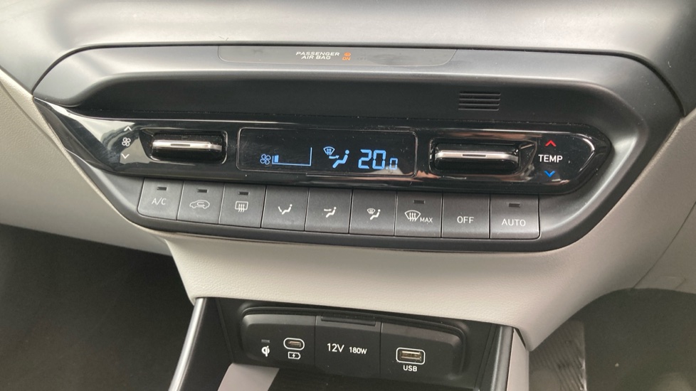 Hyundai BAYON 1.0 TGDi Ultimate 5dr DCT Petrol Hatchback - Image 34