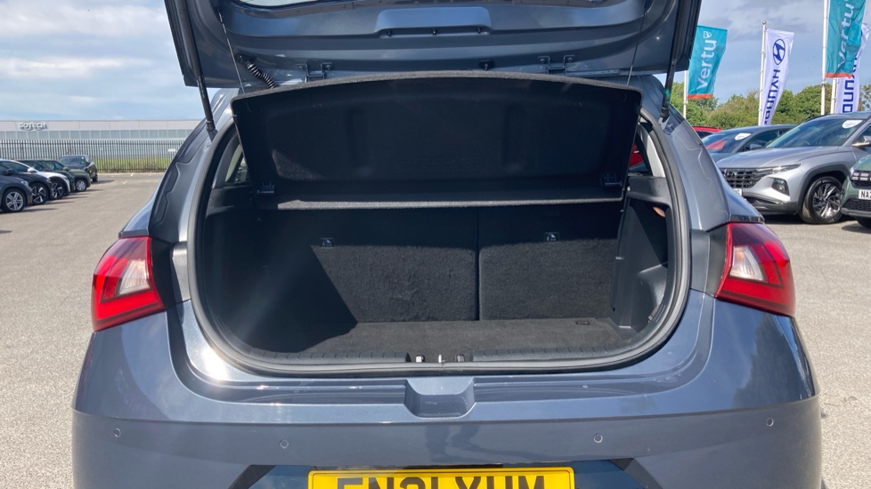 Hyundai i20 1.0T GDi 48V MHD Premium 5dr Petrol Hatchback - Image 4