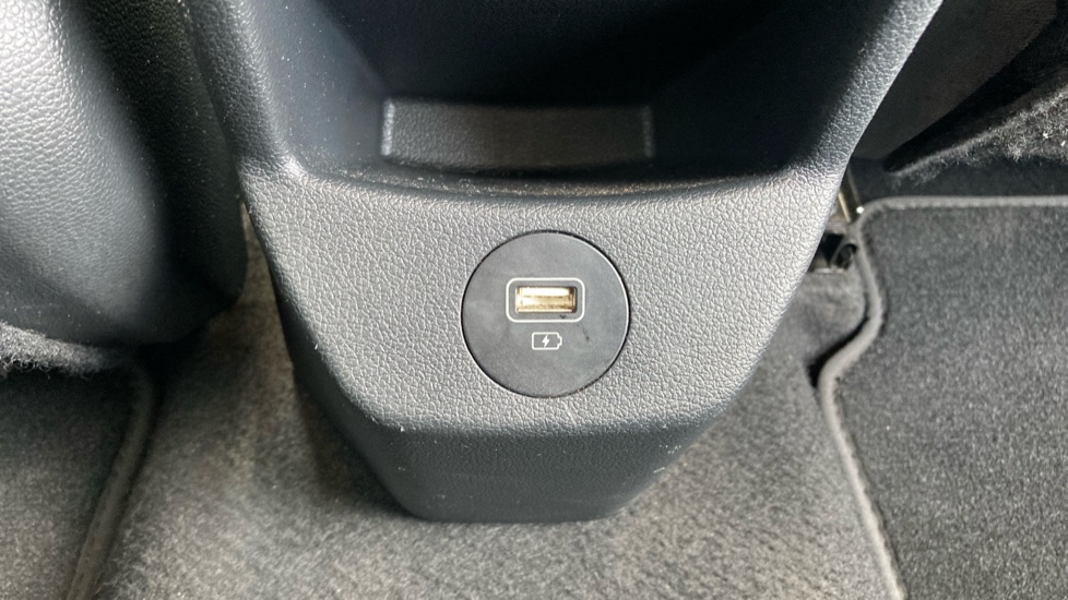 Hyundai i20 1.0T GDi 48V MHD Premium 5dr Petrol Hatchback - Image 21