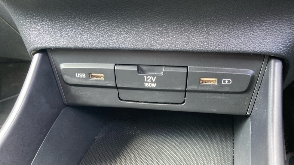 Hyundai i20 1.0T GDi 48V MHD Premium 5dr Petrol Hatchback - Image 30