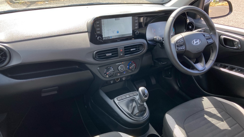 Hyundai i10 1.0 [63] Advance 5dr Auto [Nav] Petrol Hatchback - Image 9