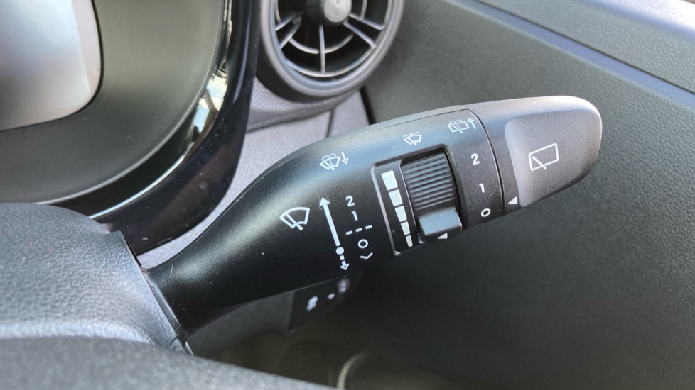 Hyundai i10 1.0 [63] Advance 5dr Auto [Nav] Petrol Hatchback - Image 28