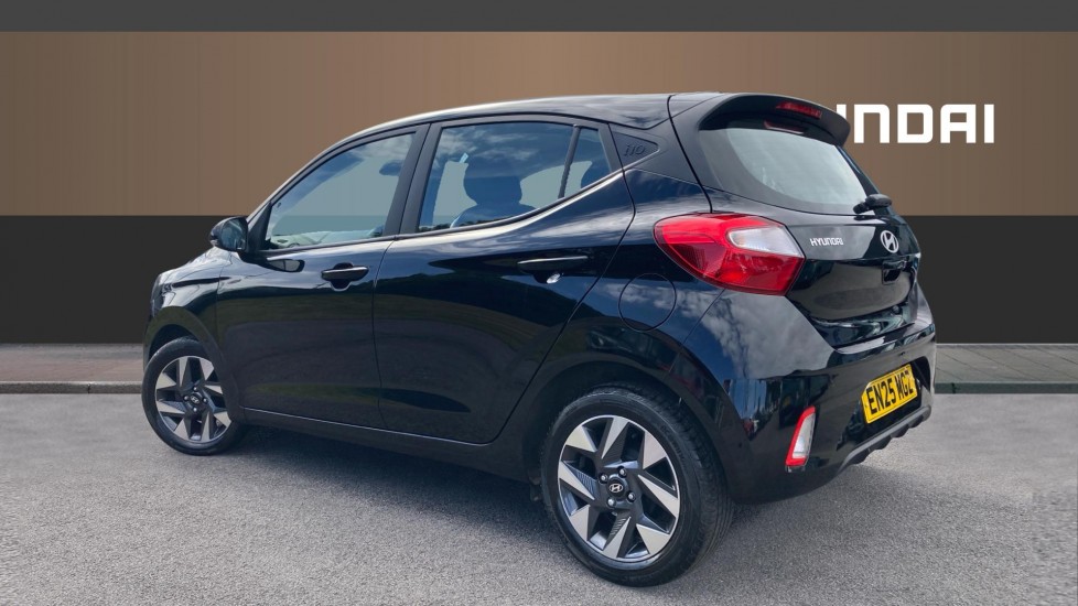 Hyundai i10 1.0 [63] Advance 5dr Auto [Nav] Petrol Hatchback - Image 2