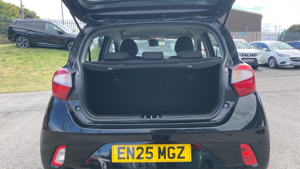 Hyundai i10 1.0 [63] Advance 5dr Auto [Nav] Petrol Hatchback - Image 4