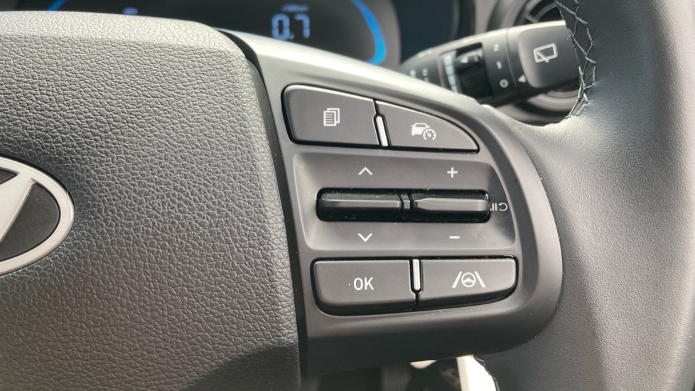 Hyundai i10 1.0 [63] Advance 5dr Auto [Nav] Petrol Hatchback - Image 24