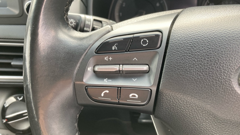 Hyundai KONA 1.0T GDi Blue Drive SE 5dr Petrol Hatchback - Image 30