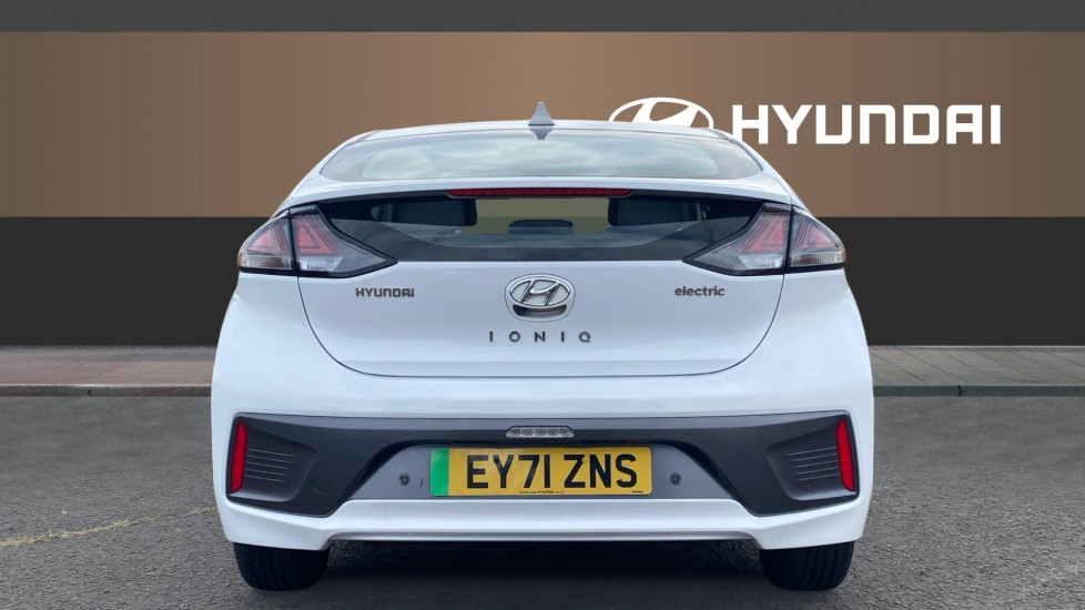 Hyundai IONIQ 100kW Premium 38kWh 5dr Auto Electric Hatchback - Image 6