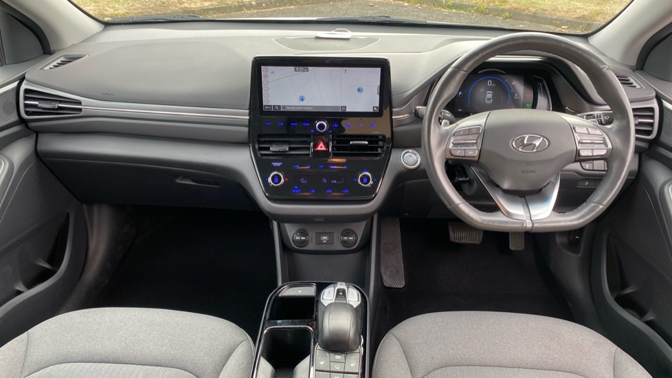 Hyundai IONIQ 100kW Premium 38kWh 5dr Auto Electric Hatchback - Image 10