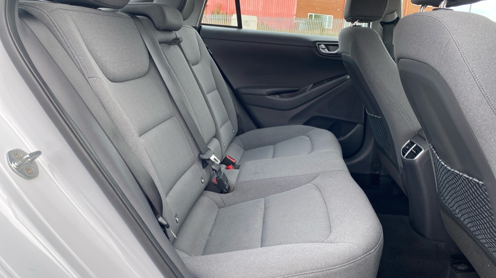 Hyundai IONIQ 100kW Premium 38kWh 5dr Auto Electric Hatchback - Image 16