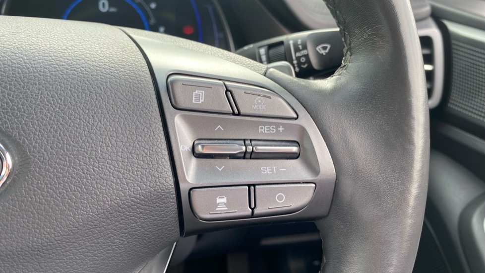 Hyundai IONIQ 100kW Premium 38kWh 5dr Auto Electric Hatchback - Image 24