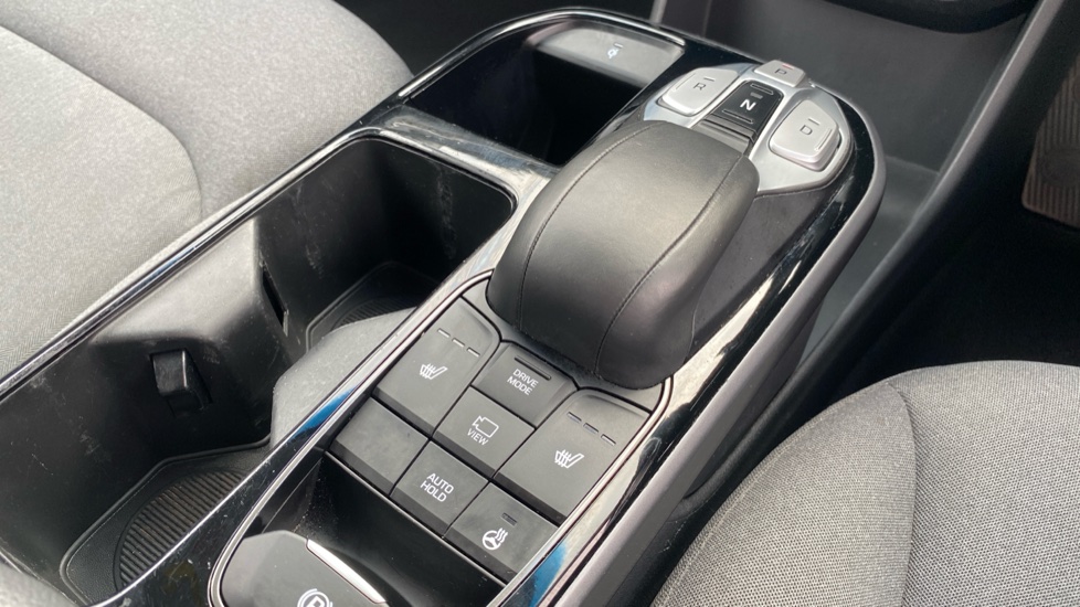 Hyundai IONIQ 100kW Premium 38kWh 5dr Auto Electric Hatchback - Image 27