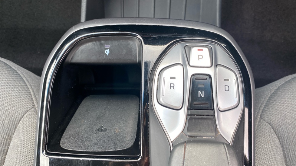 Hyundai IONIQ 100kW Premium 38kWh 5dr Auto Electric Hatchback - Image 28