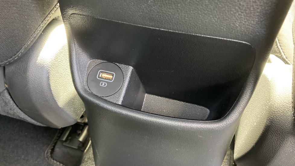 Hyundai KONA 1.6 GDi Hybrid Premium 5dr DCT Hybrid Hatchback - Image 21