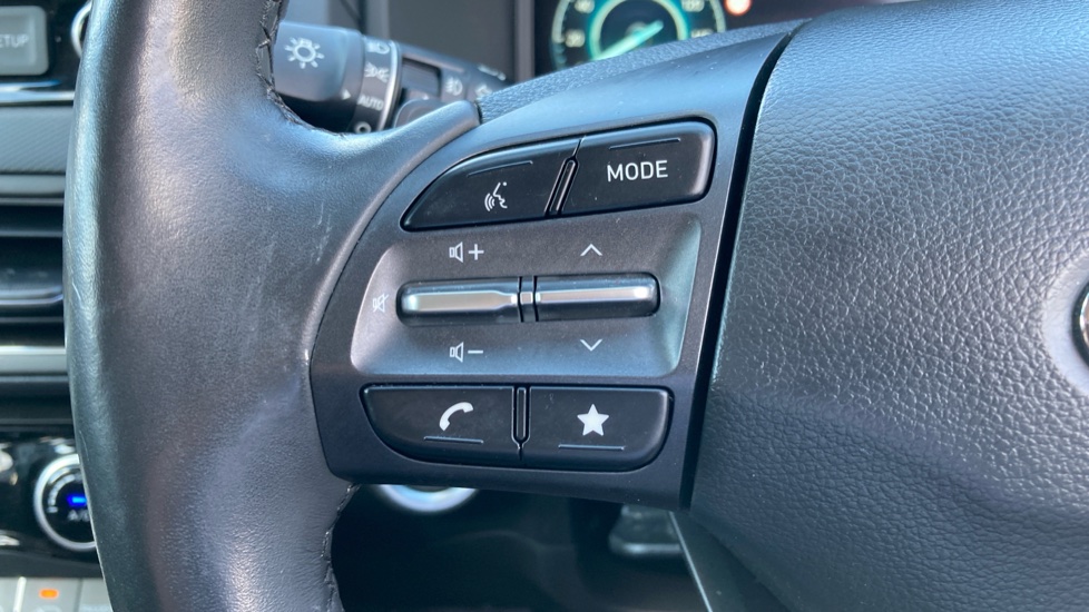 Hyundai KONA 1.6 GDi Hybrid Premium 5dr DCT Hybrid Hatchback - Image 32