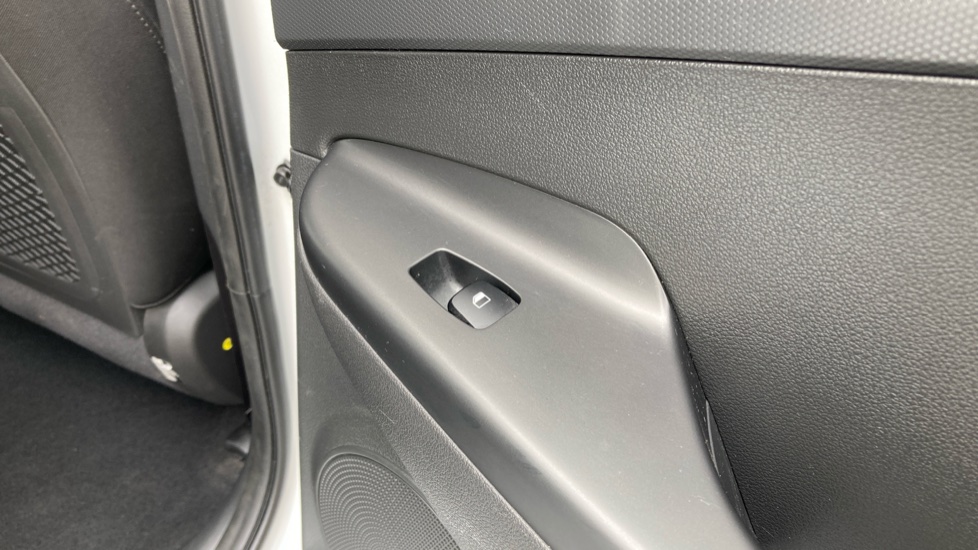 Hyundai KONA 150kW Premium 64kWh 5dr Auto Electric Hatchback - Image 21